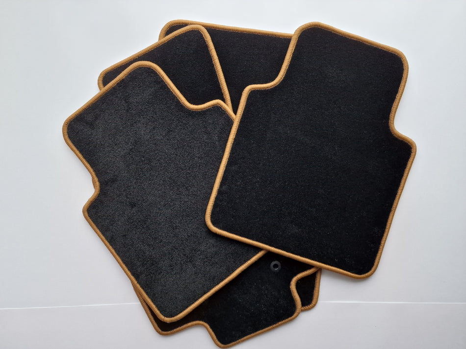 Tailored velour car mats for TESLA MODEL 3